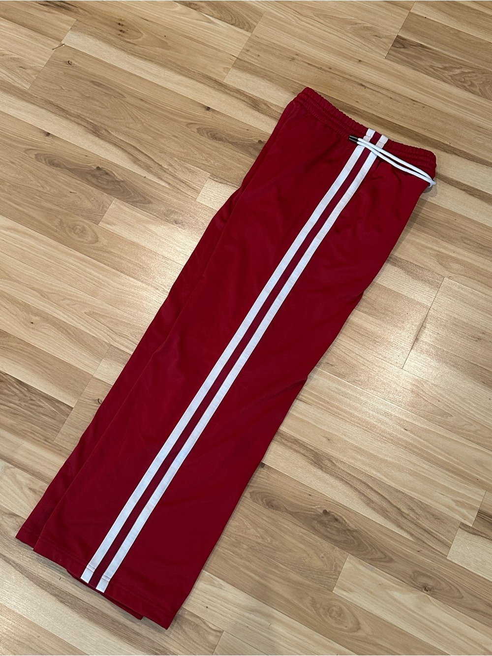 Old Navy Wide Leg Track Pants in Red with White Stripes - Picture 2 of 3